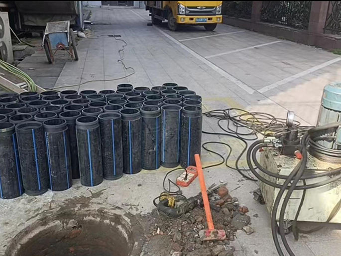 运城PE置换管厂家 DN315置换管 非开挖管短管置换